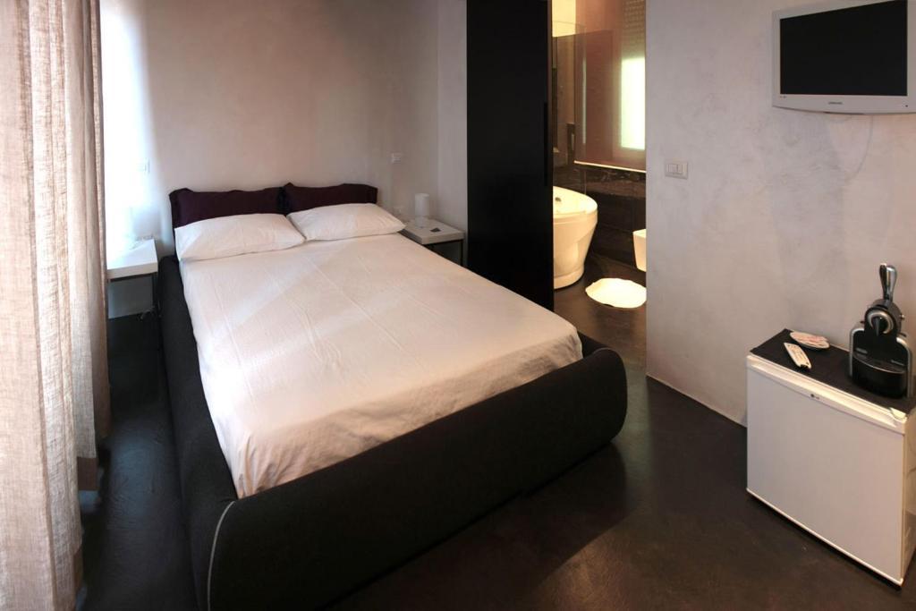 B&B Lounge Porto SantʼElpidio Δωμάτιο φωτογραφία